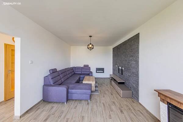 Pronájem Byt 3+1, nám. Kosmonautů, Mohelnice