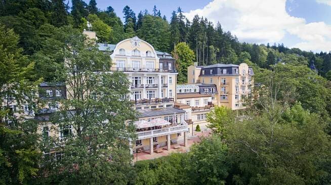 Lázeňský hotel ROYAL **** – Wellness Tour