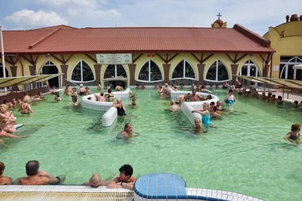 Termály Velký Meder, Thermal Corvinus - pobyty, ubytování - Travelguide.sk