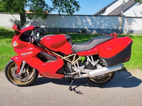 Ducati ST 2 (2001), 62.900 Kč