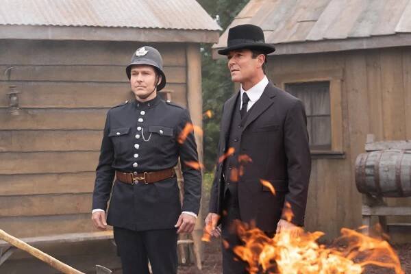 Lachlan Murdoch, Yannick Bisson - Případy detektiva Murdocha - Čarodějky z East Yorku - Z filmu