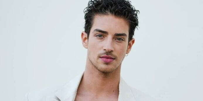Manu Ríos Joins Netflix's Steamy Hospital Series From 'Élite' Creator