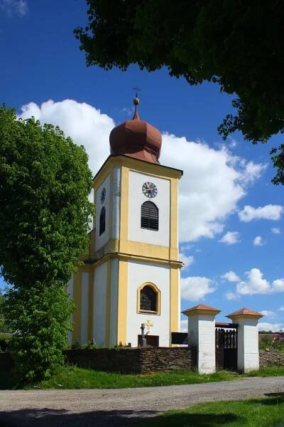 kostel sv. Bartoloměje v Malých Heralticích