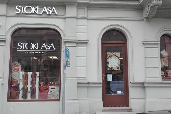STOKLASA galanterie a látky foto 1