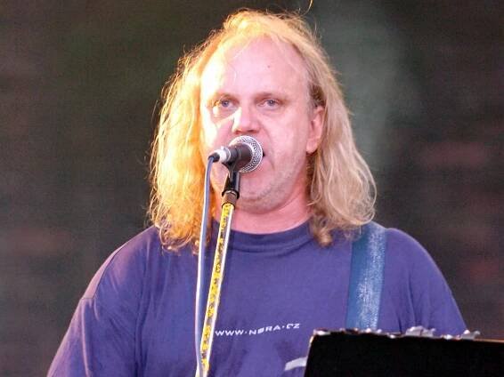 Rockové dámy Zuby nehty míří do Tisé