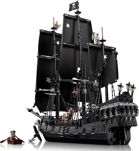 LEGO® Icons 10365 Pirátská loď kapitána Jacka Sparrowa