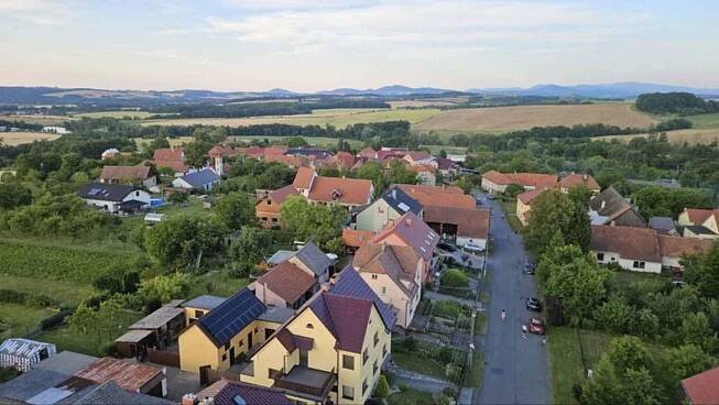 O tom, že oslavy byly opravdu velkolepé, svědčí velká účast domácích, rodáků i lidí z okolí.