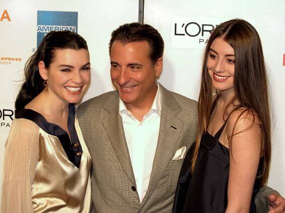 Soubor:Julianna Margulies Andy Garcia and Dominik Garcia at the Tribeca Film Festival.jpg