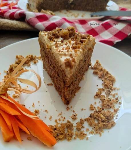 Healthy Woman Style | Healthy carrot cake with toasted walnuts
