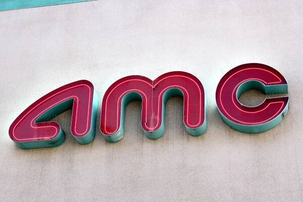AMC Entertainment Closes Carmike Cinemas Acquisition