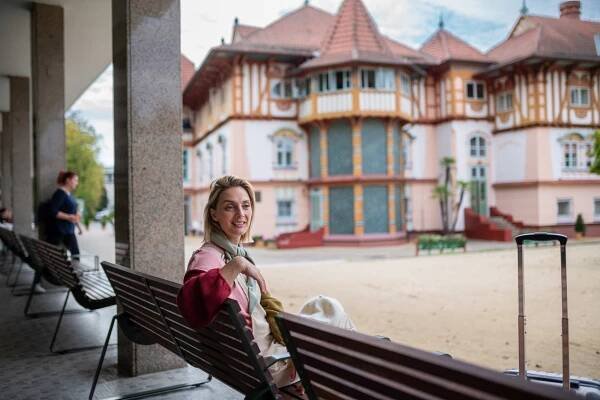 Naše lázně - Luhačovice - Z filmu - Barbora Poláková