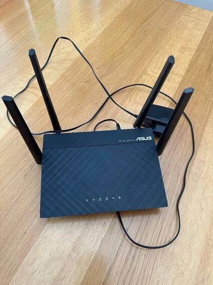 Wifi router ASUS AC1300