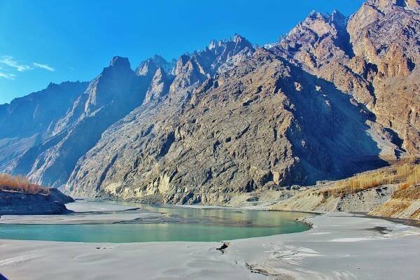 Volunteer in Pakistan - Explore Pakistani Kashmir & Overland to China! - Mudita Adventures