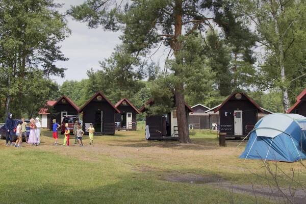 Holiday Camp Staré Splavy • Ubytování v chatkách