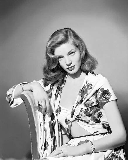 Tohle nebyla tuctová krása: Připomeňte si, jak začínala Lauren Bacall, která včera podlehla mrtvici