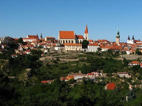 Znojmo zpřístupní a také opraví zanedbávanou hranolovou věž v hradebním příkopu