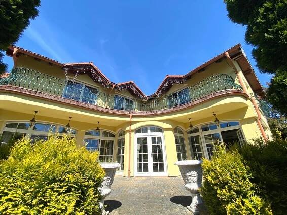 Vila 760 M2, Ul. K Lukám