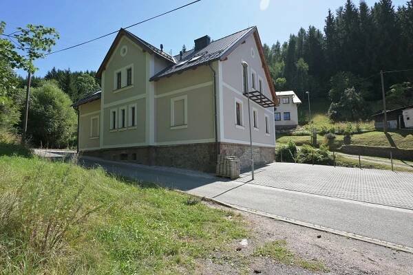 Prodej byty 1+kk, 30 m2 - Vrchlabí - Hořejší Vrchlabí | Reality.iDNES.cz 