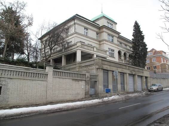 Vila Čestmíra Vavrouše a sídlo firmy, Praha-Libeň