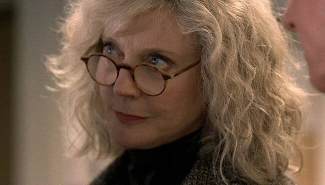 Oddělen - Z filmu - Blythe Danner