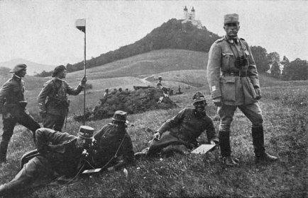 Český generál Josef Šnejdárek se svými voják v Bánské Štiavnici