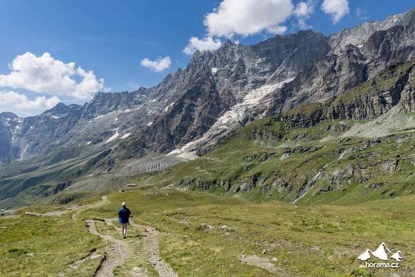 Výlet pod Matterhorn z "druhé", italské strany | Horama