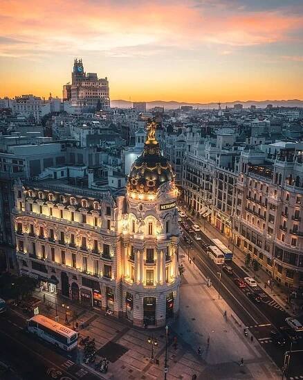 Live Love Spain on Instagram: "Have a Wonderful night from #Madrid 😊 Where are you all from?! #livelovespain 📸 @bartblachnio" | Spain travel, Spain, Madrid
