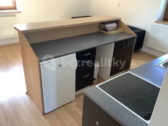 Pronájem bytu 2+kk 55 m², Hlavní, Karlovy Vary, Karlovarský kraj