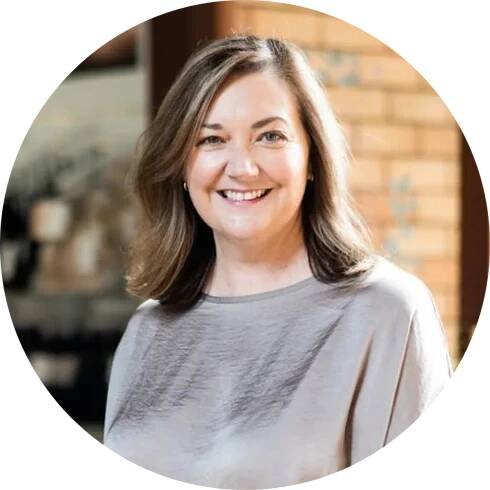 The Champagne Lounge with Rebecca Saunders 