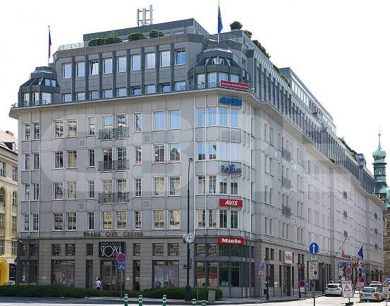 Pronájem kanceláří a coworkingu | CBRE