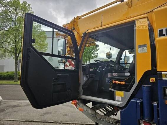 Automobilový jeráb Liebherr LTM 1055-3.1 (06 - 056 016)