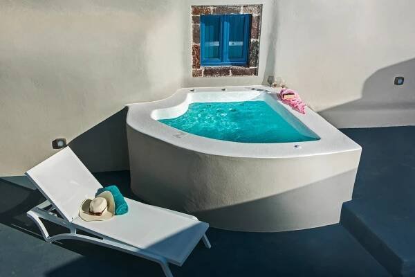 Hotel Luna Santorini 3*