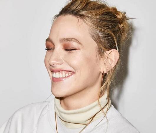 Victoria Pedretti - Biography, Profile, Facts, and Career