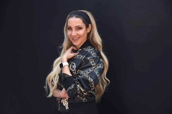 Olga Lounová se v prosinci zúčastní náročné soutěže historických vozů East African Safari Classic. Do Afriky pojede se svou dcerou a nejbližšími. 