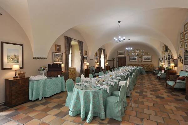 Restaurace Zámek Jemniště foto 1