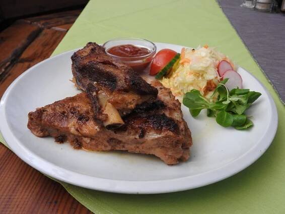 Pivnice Saloon | Restaurace | Bar | Gastro Zlín | Zlín | Zlínský kraj