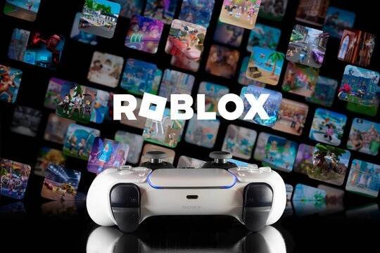 Roblox logo at TV screen with Playstation 5 controller, 3 oct, 2023, Sao Paulo, Brazil.
