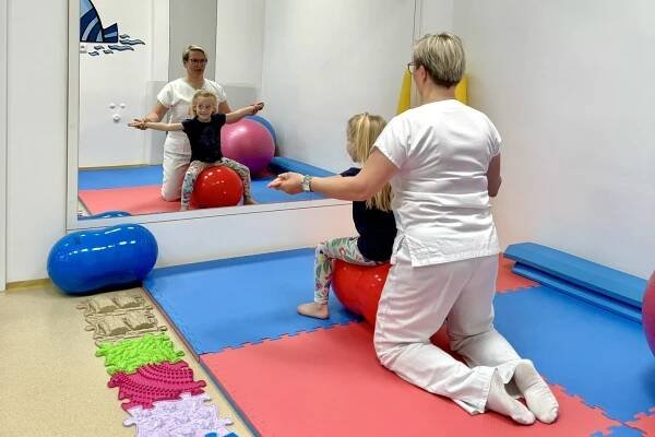 Českolipská nemocnice rozšířila dětskou rehabilitaci. Malých pacientů přibývá