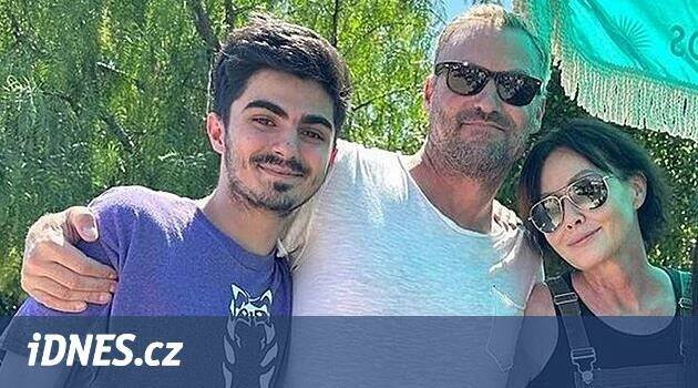 Snažil jsem se to pochopit, říká o synově homosexualitě Brian Austin Green - iDNES.cz