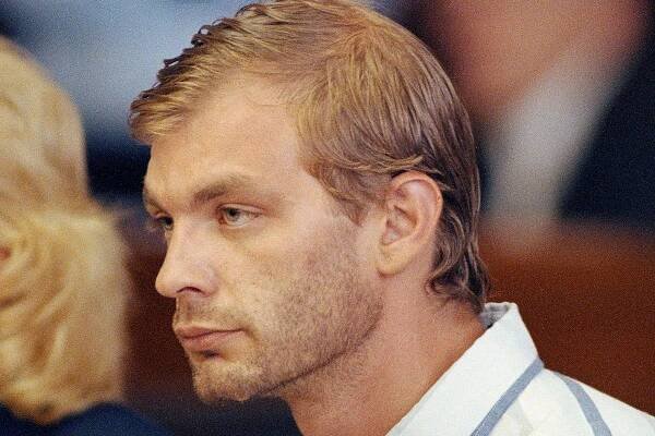FOTO: Jeffrey Dahmer patří k nejznámějším sériovým vrahům v Americe. – stránka 38