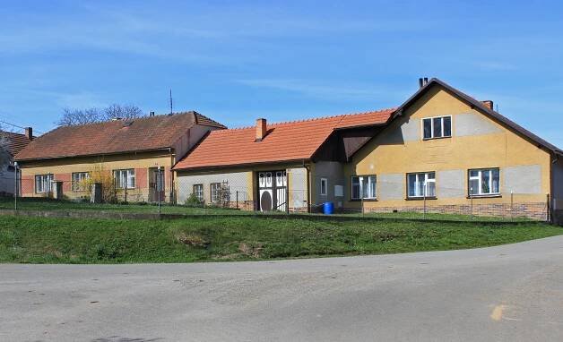 Častonín