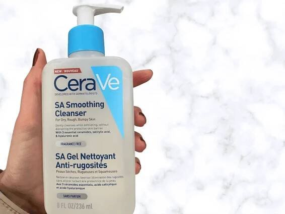 CeraVe SA Smoothing cleanser
