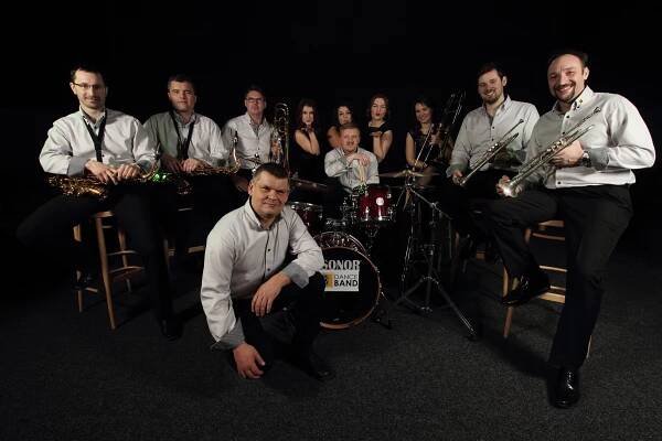 B dance BAND