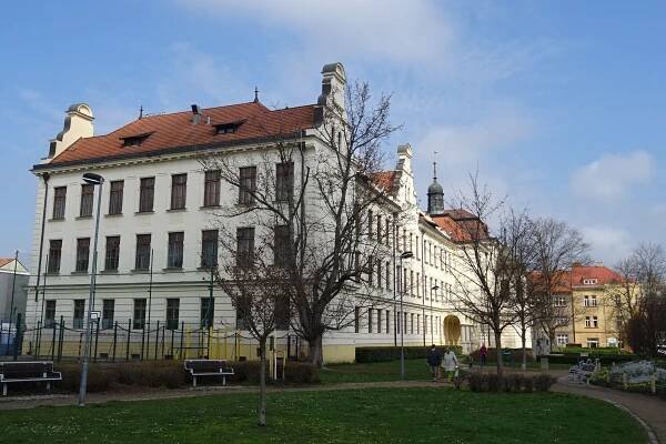 Gymnázium Benešov