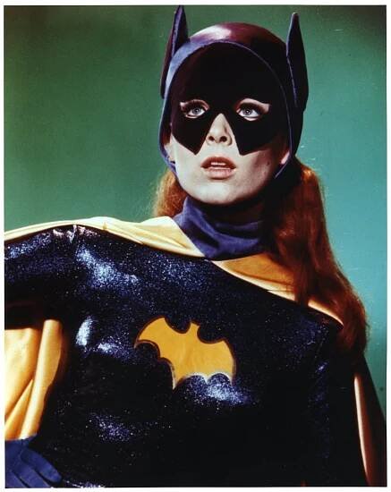 yvonne-craig-batgirl-3