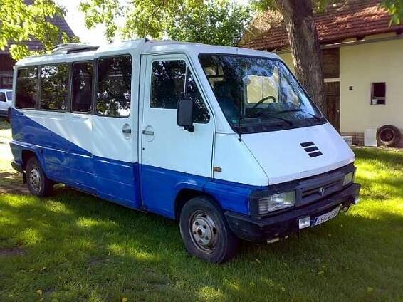 Renault Master 2,5 TD - Kladno