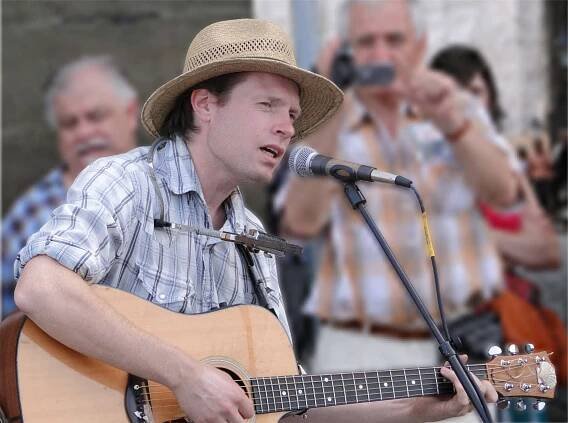 Soubor:Jimmy Kelly Family.jpg – Wikipedie