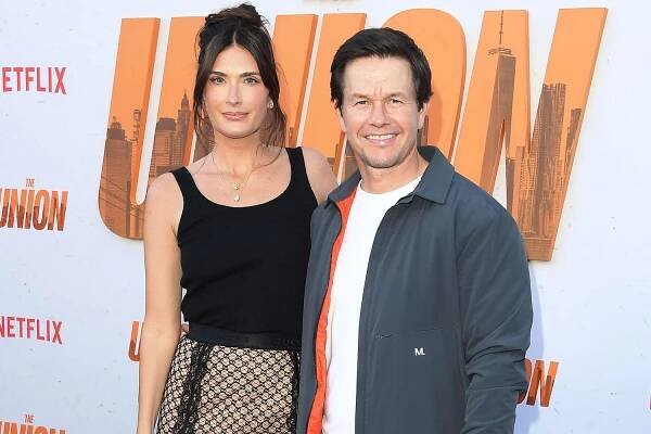 Mark Wahlberg Wishes Wife Rhea Durham a Happy Valentine’s Day: 'Thanks for Always Holding It Down'