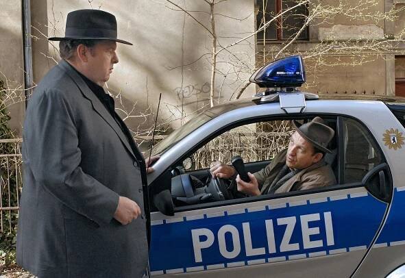 Otec Braun - Rabínovy zahrady (E13) (2008) | Tvůrci | ČSFD.cz