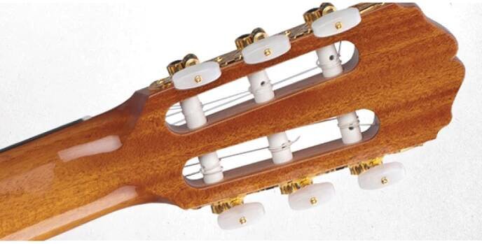 Klasická kytara 4/4 Takamine H8SS | Augustinus.cz